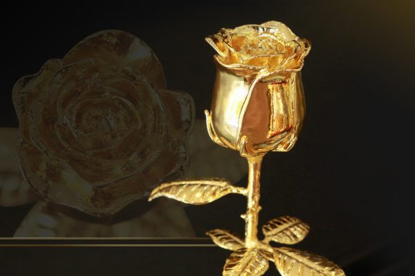 Bông hoa hồng mạ vàng 24K với chụp thủy tinh sang trọng 4