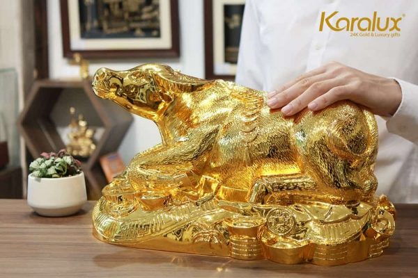 Tượng trâu mạ vàng Kim Ngưu Đại Bảo 17