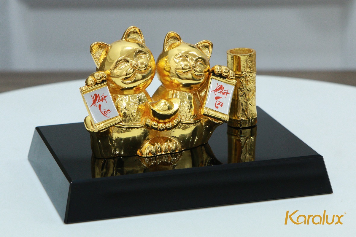 Giá cắm bút mèo thần tài mạ vàng 24k là món quà tặng ý nghĩa dịp tết, khai trương, sinh nhật